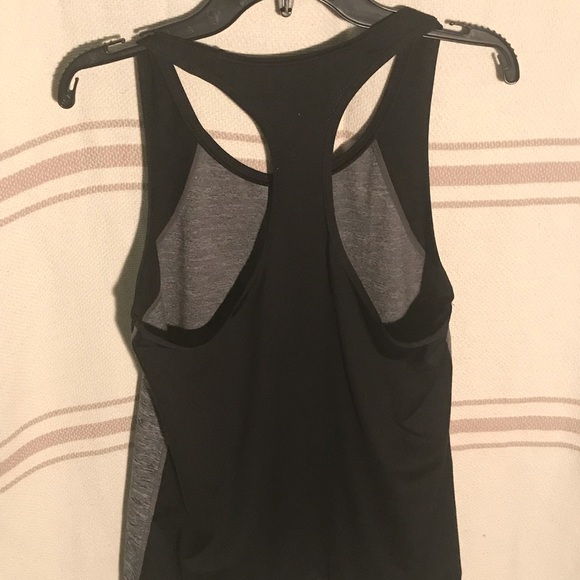 Nike dri-fit tank top - Picture 2 of 2